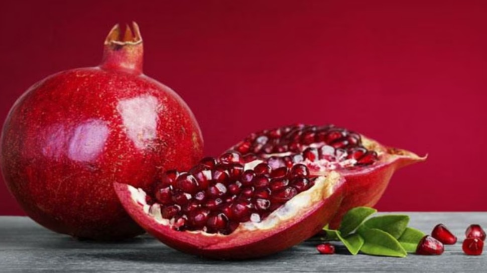 Health tips Eating pomegranate fruit or drinking its juice does not