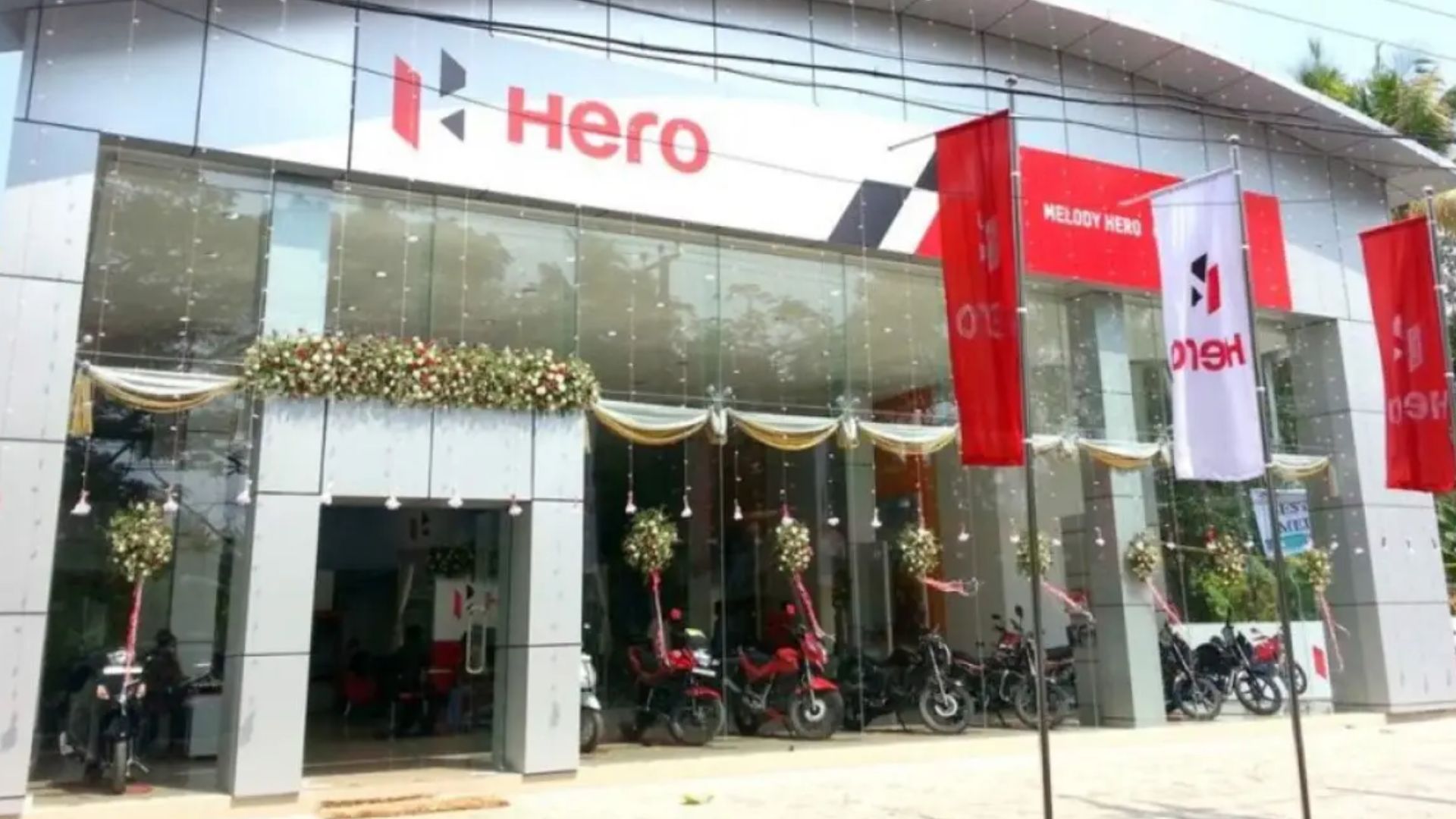 Hero Bike-Scooters Sales 2023: హీరో ముందు అన్ని &#039;జీరో&#039;లే.. 3.5 లక్షల బైక్-స్కూటర్లు అమ్ముడయ్యాయి!