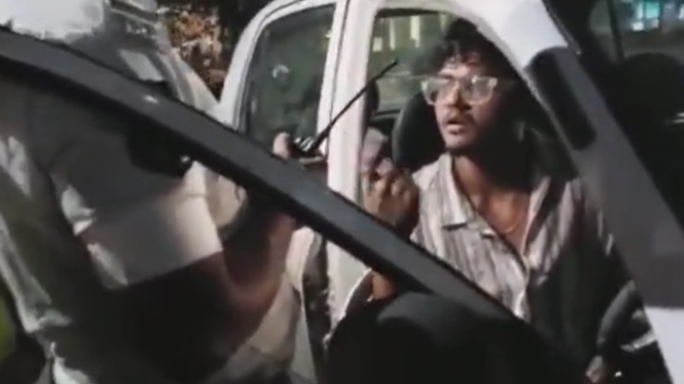 Drunk And Drive Case Video : తప్పతాగి &#039;ఆహా&#039; ఉద్యోగి వీరంగం.. పోలీసులతో వాగ్వాదం.. వీడియో వైరల్