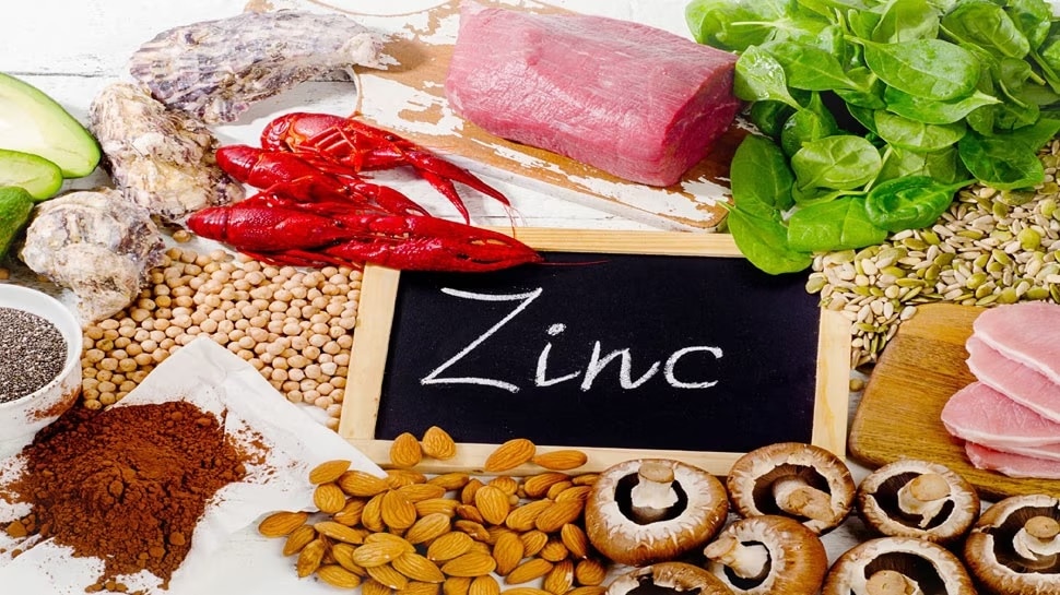 Zinc deficiency diseases and symptoms shown, warning signs of health on