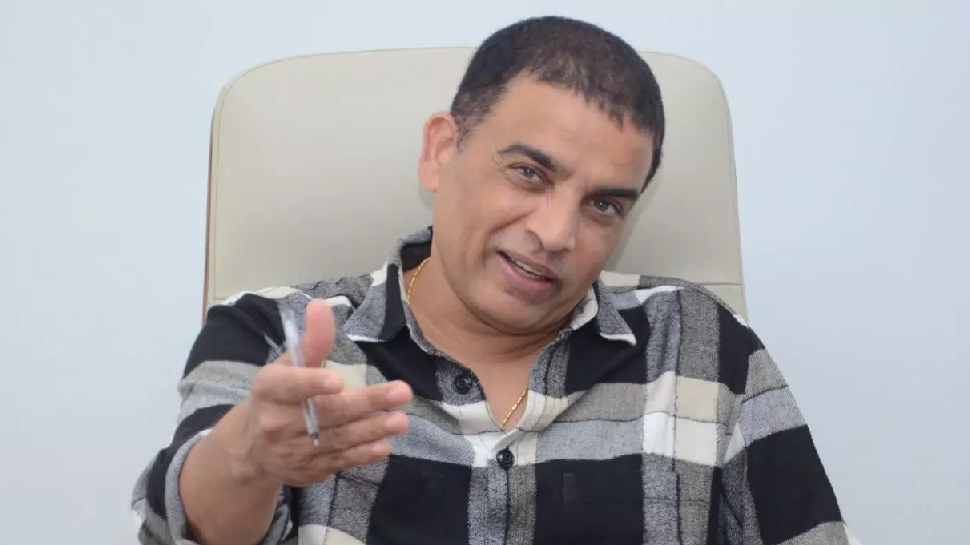 Dil Raju Bumper Offer: అందరినీ ఏడిపించేసిన &#039;బలగం&#039;.. వేణుకు దిల్ రాజు బంపర్ ఆఫర్!