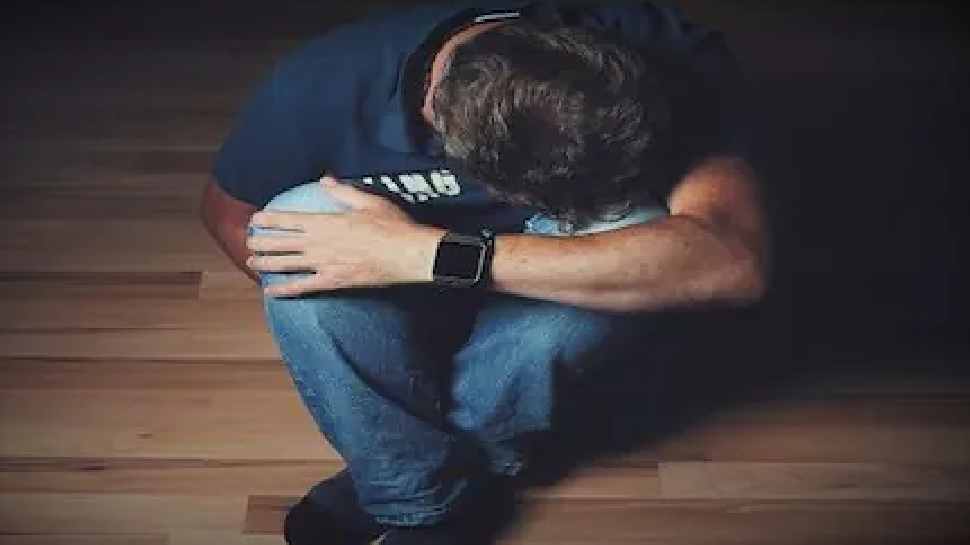 Depression Symptoms: డిప్రెషన్లో ఉన్నారేమో చెక్ చేసుకోండి.. ఈ లక్షణాలు ఉంటే ఇక కన్ఫాం!