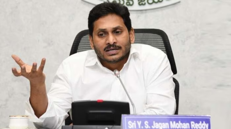 AP MLC Elections Results: సీఎం జగన్ డేరింగ్ స్టెప్.. ఆ ఇద్దరికి నో టికెట్.. ఓడిపోతామని తెలిసినా..!