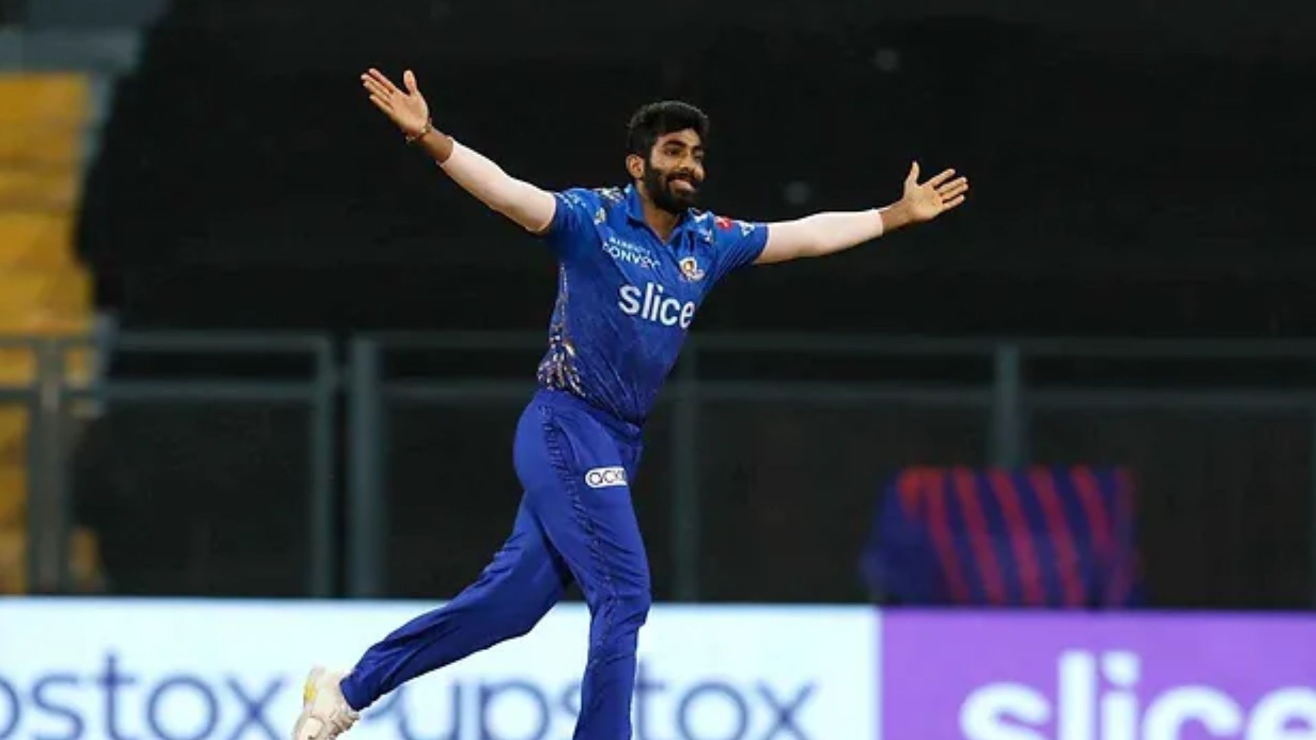 Jasprit Bumrah Back: Jasprit Bumrah Enjoys GT Vs MI IPL 2023 Match At ...