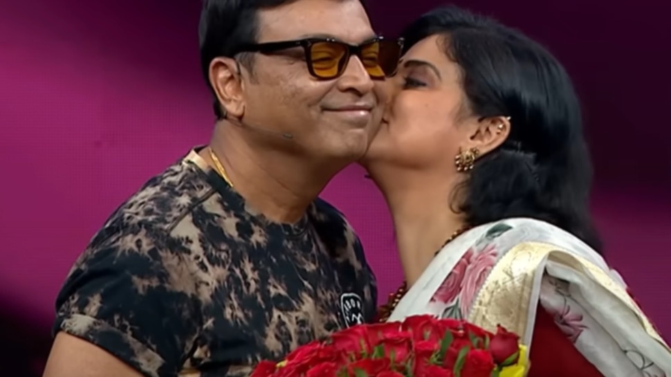 Naresh Pavitra Kiss : రెచ్చిపోయిన జంట.. షోలో నరేష్ పవిత్రల ముద్దులు.. బంధం మీద క్లారిటీ వచ్చేసినట్టే!