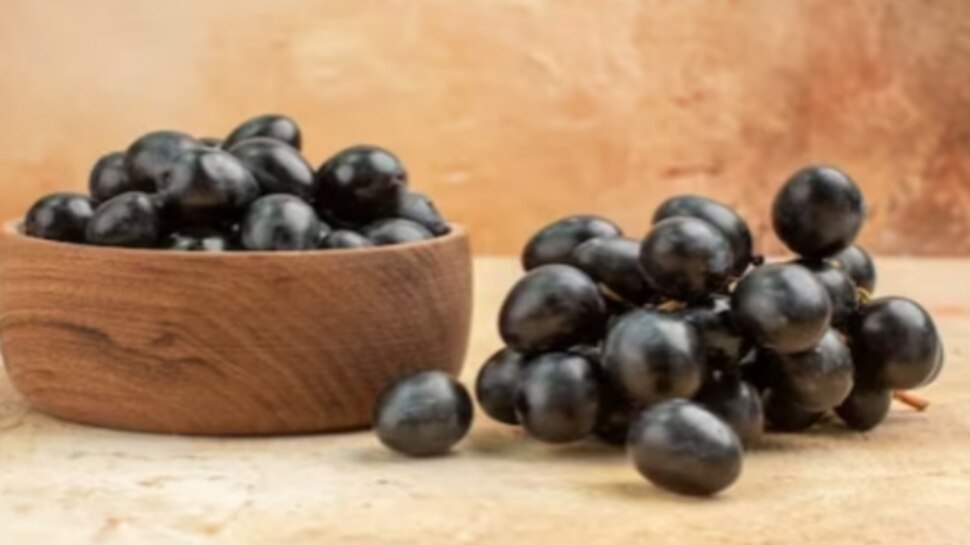 Jamun Health Benefits: నేరేడుతో నమ్మశక్యం కానీ ప్రయోజనాలు.. తెలిస్తే తినకుండా ఉండలేరు..!