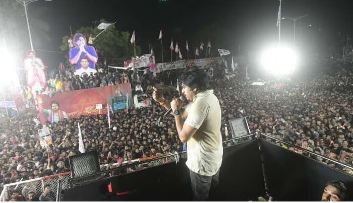 Pawan Kalyan: మొన్న జూనియర్, ఇప్పుడు ప్రభాస్ ఫ్యాన్స్‌ను ఆకట్టుకునే యత్నాల్లో జనసేనాని