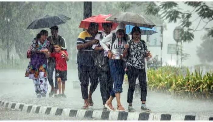 AP Weather Forecast: రానున్న రెండ్రోజుల్లో ఏపీలోని ఆ జిల్లాలకు భారీ వర్షాలు