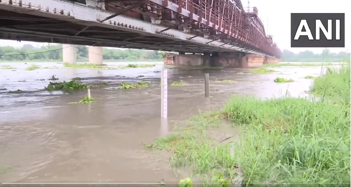 Delhi Floods Alert: దేశ రాజధానికి వరద ముప్పు, ప్రమాదస్థాయికి చేరుకున్న యమునా నది ప్రవాహం