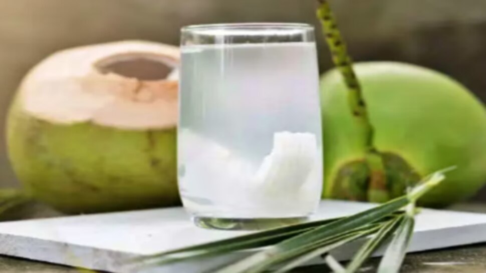 Coconut Water:  కొబ్బరి నీళ్లు అతిగా తాగుతున్నారా? అయితే మీ లైఫ్ డేంజర్ లో ఉన్నట్టే..!