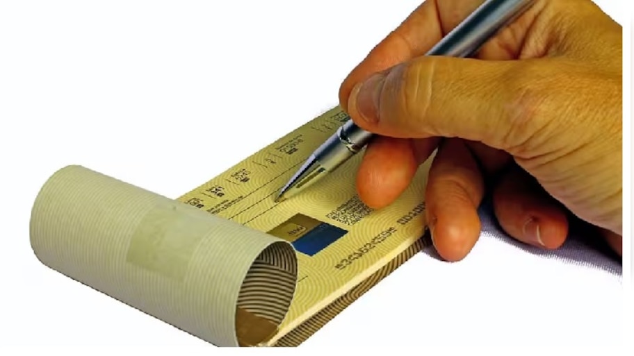 Most important thing in issuing cheques to others, never do these 10 ...