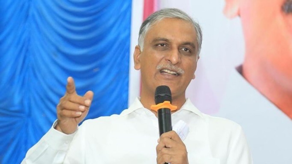 Minister Harish Rao: రేవంత్ రెడ్డి నోటికి మొక్కాలి.. ఏ ఎండకి ఆ గొడుగు పట్టే రకం: మంత్రి హరీష్‌ రావు