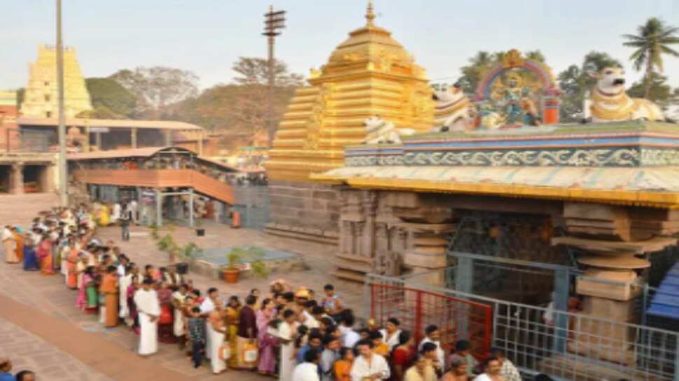 Srisailam: రేపే చివరి కార్తీక సోమవారం.. మల్లన్న ఆలయానికి పోటెత్తుతున్న భక్తులు..
