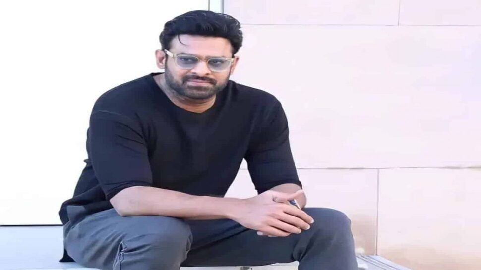 Prabhas: ఏంటి డార్లింగ్ టికెట్స్ దొరకడం లేదు.. హనుమాన్ పై ప్రభాస్ స్వీట్ కామెంట్స్