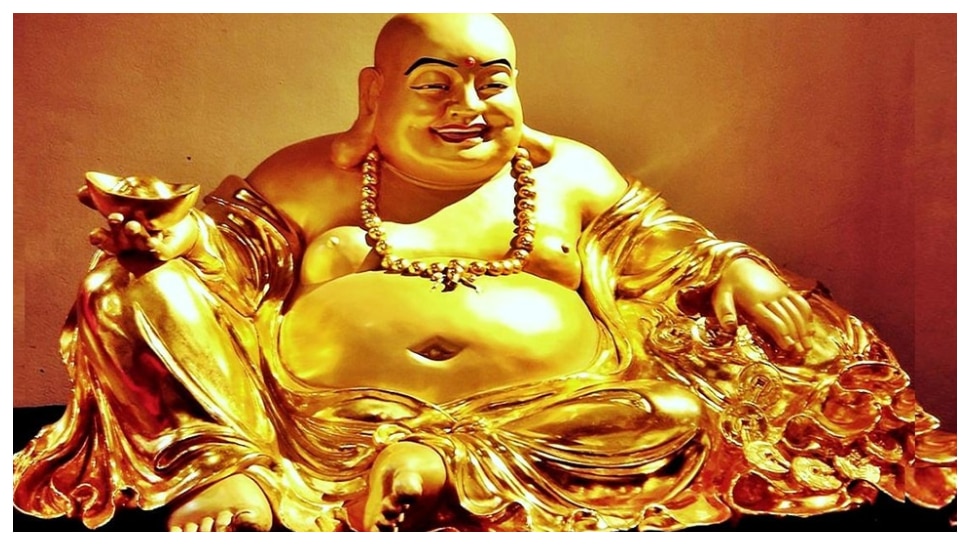 Laughing Buddha: లాఫింగ్ బుద్ధ విగ్రహాన్ని ఈ దిక్కున పెడితే ఐశ్వర్యం వెల్లివిరుస్తుంది..