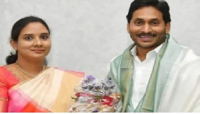 AP Elections 2024: వైసీపీలో మళ్లీ మార్పులు, రాజుకుంటున్న అసంతృప్తి, అసలేం జరుగుతోంది