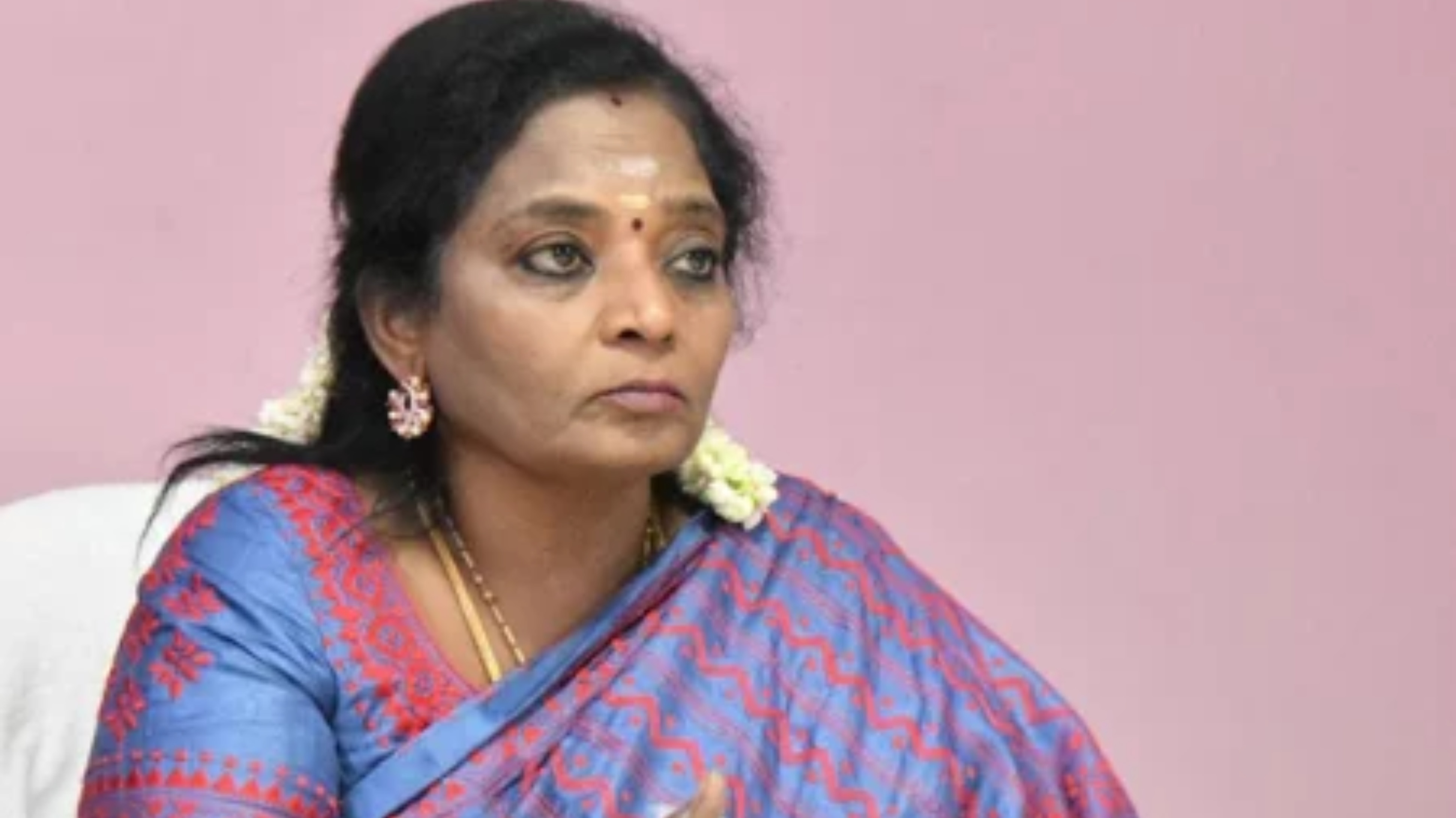 TamiliSai: &quot;బాధగా ఉంది.. కానీ తప్పడం లేదు&quot;: రాజ్‌భవన్‌ ఖాళీ చేసిన తమిళిసై