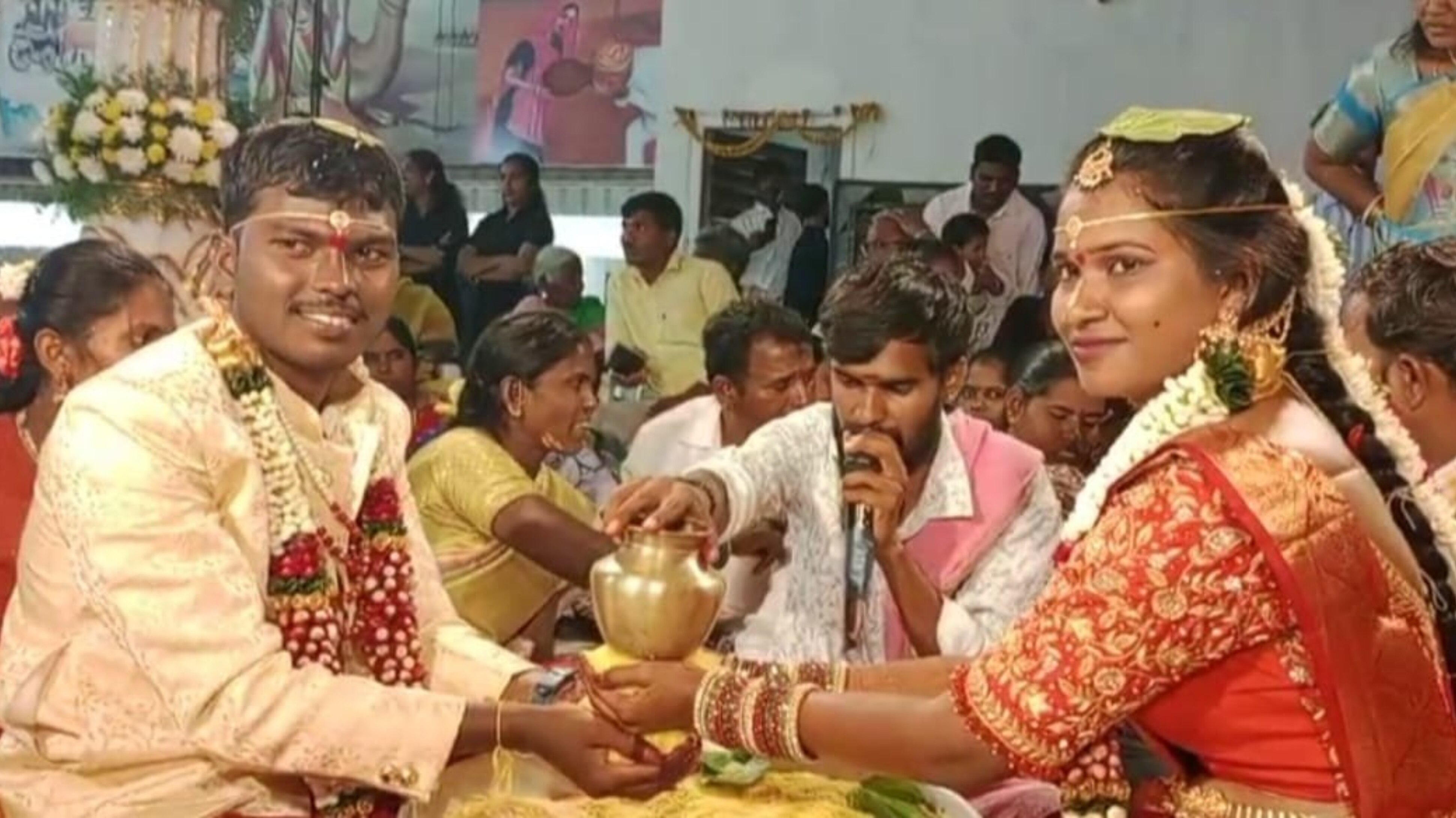 Barrelakka Marriage: అంగరంగ వైభవంగా బర్రెలక్క రెండో వివాహం.. తరలివచ్చిన సోషల్‌ మీడియా అతిథులు