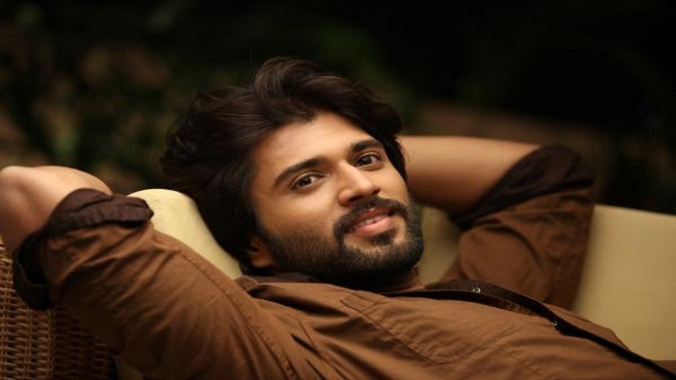 Vijay Deverakonda: ఒకపక్క వరస ఫ్లాప్స్.. అయినా కానీ పెద్ద రిస్క్ Vijay Deverakonda: ఒకపక్క వరస ఫ్లాప్స్.. అయినా కానీ పెద్ద రిస్క్