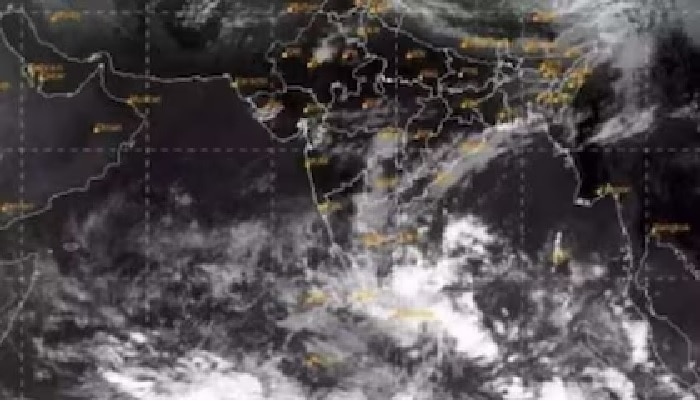 Cyclonic low Depression: బంగాళాఖాతంలో అల్పపీడన హెచ్చరిక, ఏపీలో అతి భారీ వర్షాలు