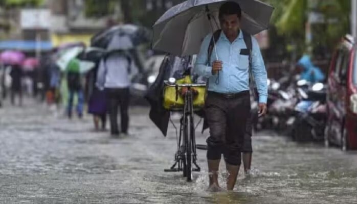 AP TS Weather Forecast: నైరుతి రుతుపవనాలొచ్చేశాయి, ఏపీ తెలంగాణలో మూడ్రోజులు వర్షాలు