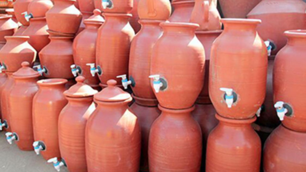 Clay Pot Water: కుండలో నీరు తాగితే ఎన్ని లాభాలో..!