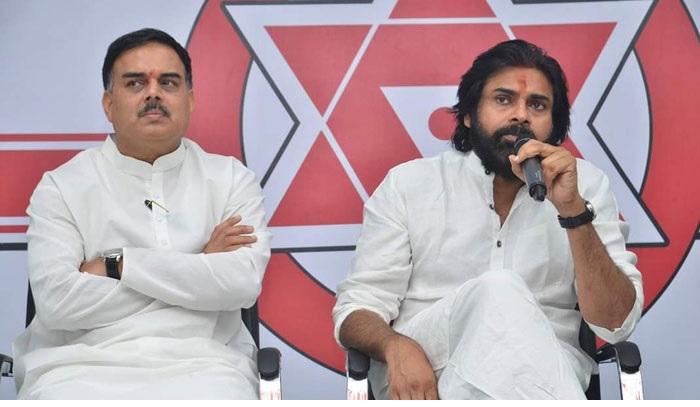 AP Assembly Results 2024: ఏపీ ఎన్నికల్లో జనసేన క్లీన్స్వీప్, పవన్ సహా ఎవరి మెజార్టీ ఎంత AP Assembly Results 2024: ఏపీ ఎన్నికల్లో జనసేన క్లీన్స్వీప్, పవన్ సహా ఎవరి మెజార్టీ ఎంత