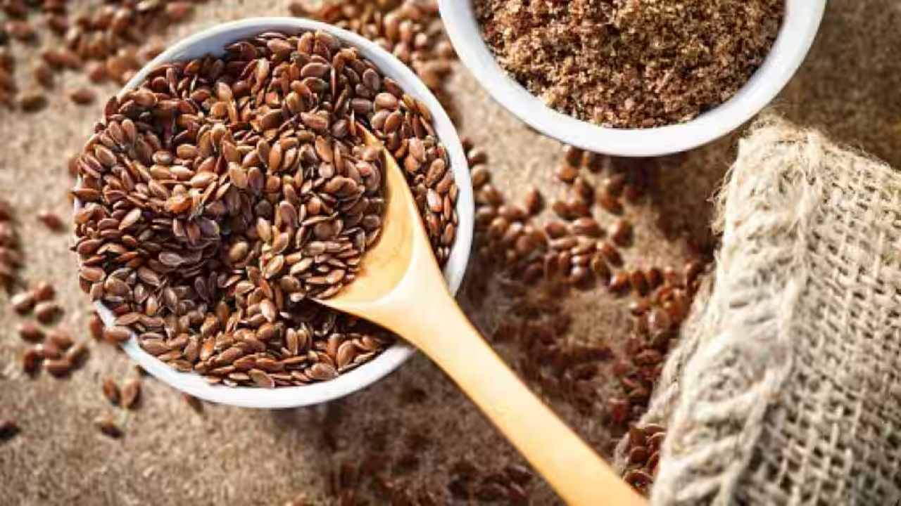 Flaxseeds Benefits: డయాబెటిస్‌, అధికరక్తపోటు వ్యాధిగ్రస్తులకు ఈ గింజలు ఒక వరం..!