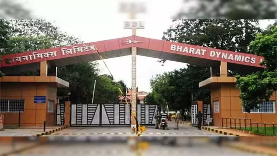 PSU Stock: హైదరాబాద్ కేంద్రంగా పనిచేసే ఈ PSU స్టాక్స్ ఒక లక్షకు ..7 లక్షల లాభం ..!! PSU Stock: హైదరాబాద్ కేంద్రంగా పనిచేసే ఈ PSU స్టాక్స్ ఒక లక్షకు ..7 లక్షల లాభం ..!!