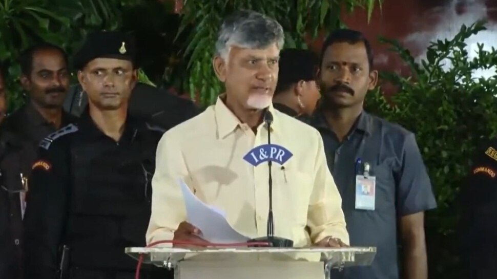 CM Chandrababu Naidu: కష్టాల్లో అండగా ప్రభుత్వం.. ఉచిత బస్సు ప్రయాణం, కూరగాయల ధరలు రూ.2 మాత్రమే