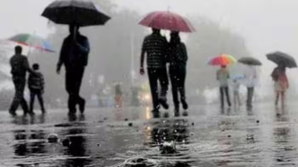 Visakhapatnam Rains Live: హై అలర్ట్.. ఏపీని మళ్లీ వణికిస్తున్న వరుణుడు.. ఈ జిల్లాల్లో అతి భారీ వర్షాలు