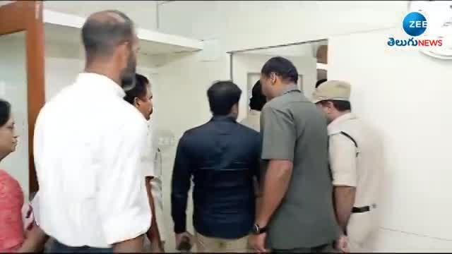 RamCharan: Ram Charan At Khairathabad RTO Office 