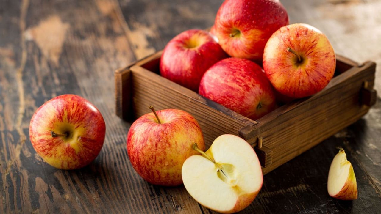 Know The Health Benefits Of Apple And Who Should Not Eat Apple At All