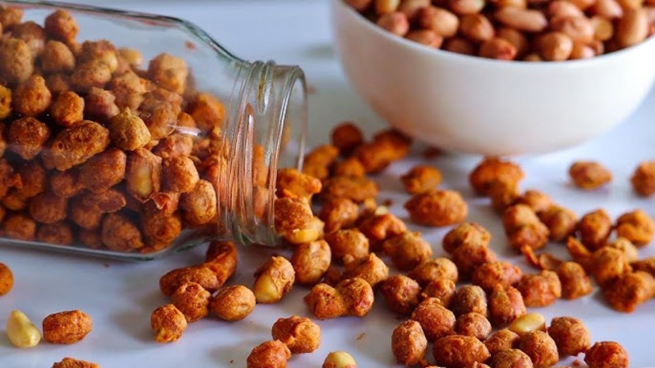 Masala Palli Recipe: స్నాక్స్ తినాలనిపిస్తే 10 నిమిషాల్లో కరకరలాడే మసాలా పల్లీ..! Masala Palli Recipe: స్నాక్స్ తినాలనిపిస్తే 10 నిమిషాల్లో కరకరలాడే మసాలా పల్లీ..!