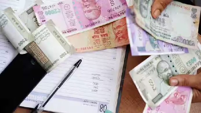 EPF Pension Updates: పెన్షనర్లకు గుడ్న్యూస్, ఈ పద్ధతి పాటిస్తే అదనంగా 8 శాతం పెన్షన్ EPF Pension Updates: పెన్షనర్లకు గుడ్న్యూస్, ఈ పద్ధతి పాటిస్తే అదనంగా 8 శాతం పెన్షన్