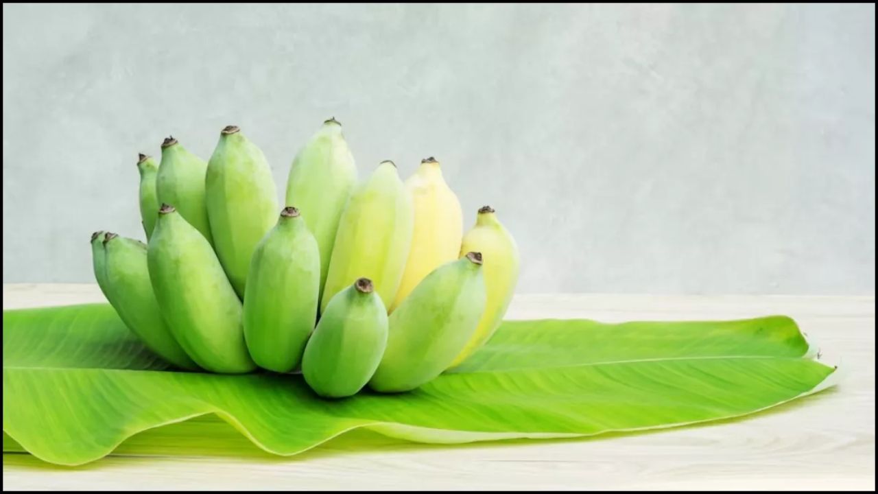 Raw Banana: పచ్చి అరటి పండు తింటే ఎలాంటి లాభాలు కలుగుతాయి..? 