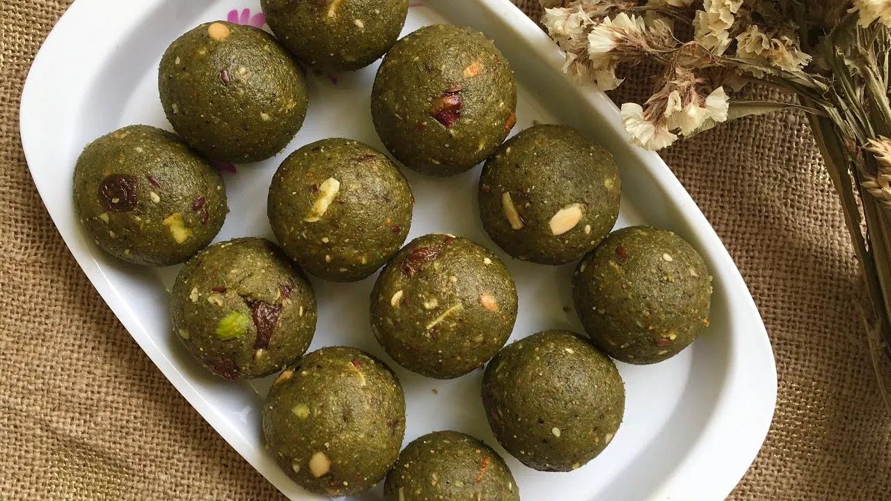 Moringa Laddu: మునగాకు లడ్డు వెరి గుడ్డు.. తయారీ విధానం ఇలా..! Moringa Laddu: మునగాకు లడ్డు వెరి గుడ్డు.. తయారీ విధానం ఇలా..!