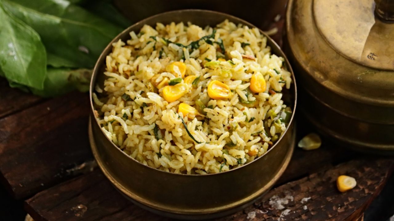 Corn Palak Pulao: స్పినాచ్ కార్న్ రైస్...పోషకాలు అధికంగా ఉండే డిలైట్!!