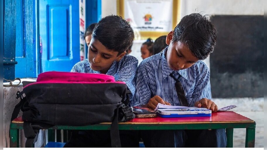 Schools New Time Table: ఏపీ స్కూల్స్‌లో కొత్త టైమ్ టేబుల్, గంట పెరగనున్న సమయం