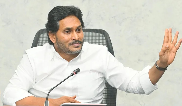 Ys Jagan Comments: నా చెల్లెలు, తల్లిపై బాలకృష్ణ, చంద్రబాబులు తప్పుడు ప్రచారం చేయించలేదా Ys Jagan Comments: నా చెల్లెలు, తల్లిపై బాలకృష్ణ, చంద్రబాబులు తప్పుడు ప్రచారం చేయించలేదా