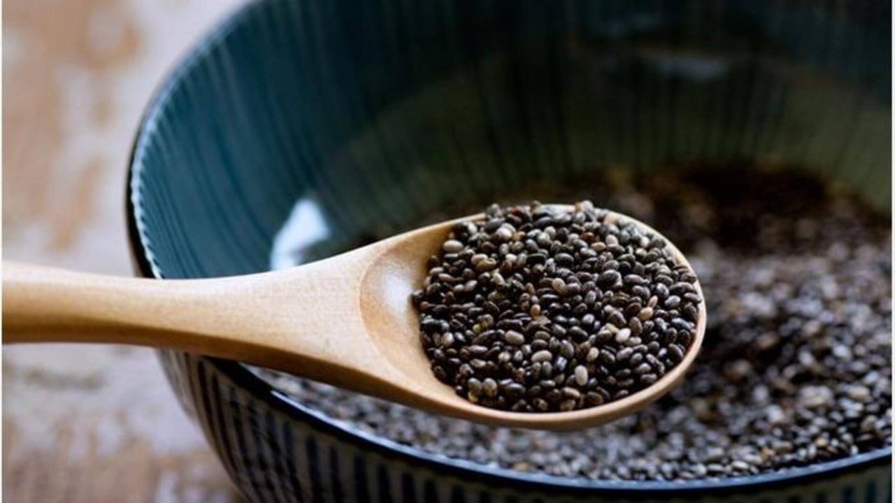 Chia Seeds Benefits: ఈ చిన్ని విత్తనాలు మీ గుండెను వందేళ్లు ఆరోగ్యంగా ఉంచుతాయి.. 