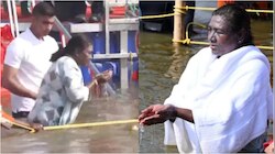 Maha Kumbh: త్రివేణి సంగమంలో రాష్ట్రపతి ద్రౌపది ముర్ము పుణ్యస్నానం.. గంగమ్మకు ప్రత్యేక పూజలు.. వీడియో ఇదే..
