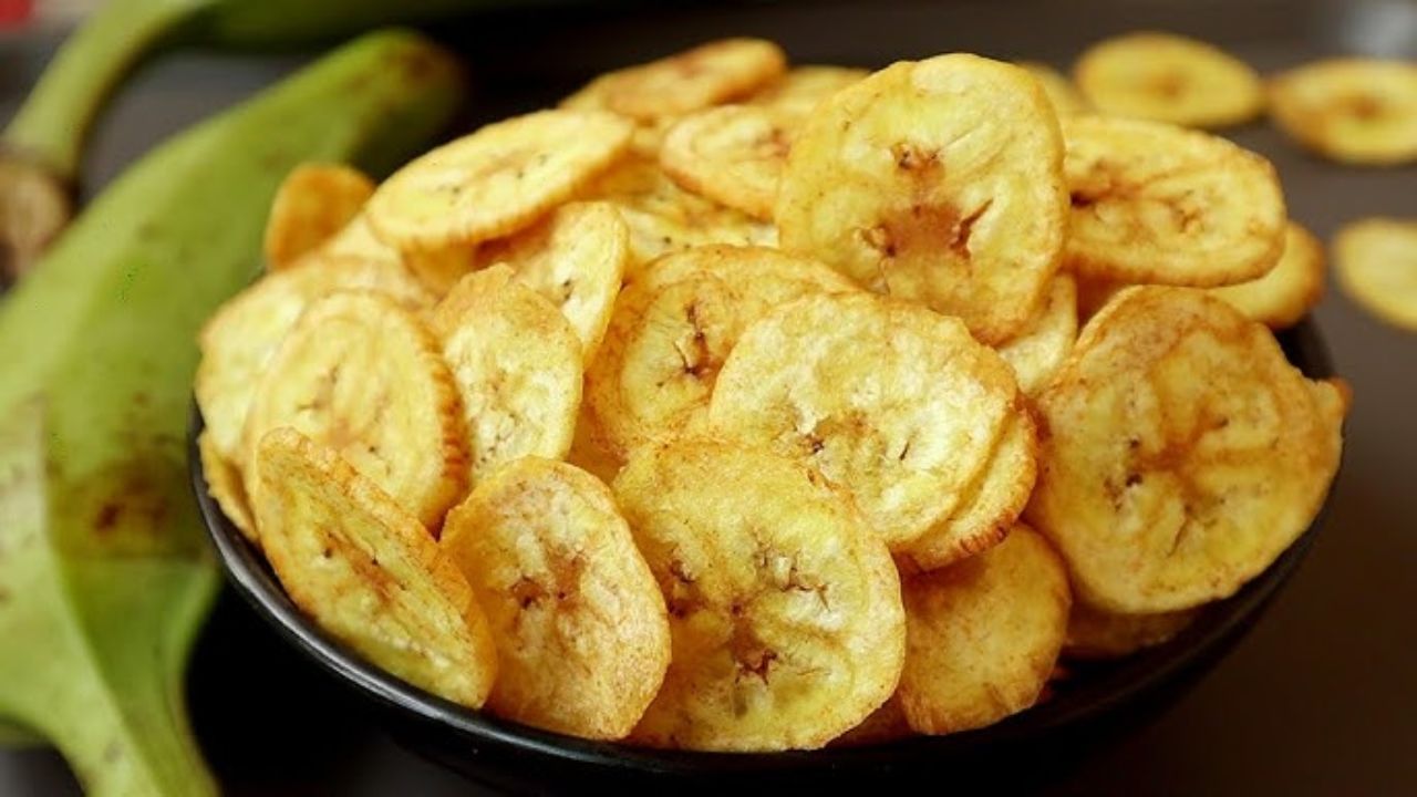 Raw Banana Chips: ఇలా బనానా చిప్స్ చేస్తే క్రిప్సి గా పర్ఫెక్ట్ గా వస్తాయి.. మీరు ట్రై చేయండి.. Raw Banana Chips: ఇలా బనానా చిప్స్ చేస్తే క్రిప్సి గా పర్ఫెక్ట్ గా వస్తాయి.. మీరు ట్రై చేయండి..
