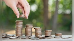 UPS Pension Calculation: యూపీఎస్ విధానంలో ఎవరికి ఎంత పెన్షన్ లభిస్తుంది, ఈజీ లెక్క