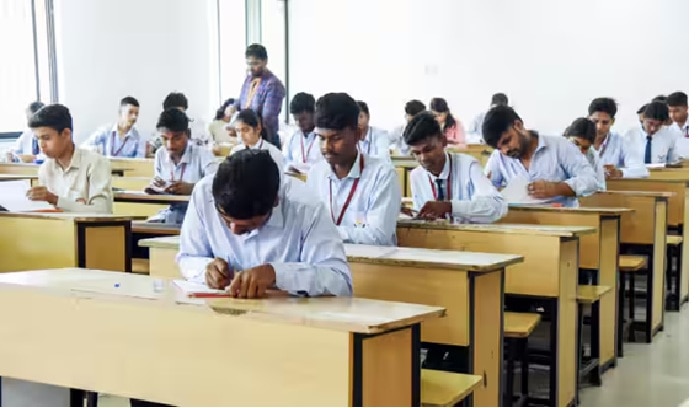 AP 10th Exams 2025: ఈ నెల 17 నుంచి టెన్త్ పరీక్షలు, ఆ రెండు పరీక్షల టైమ్‌లో మార్పు