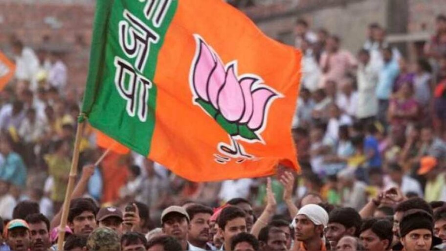 BJP Politics: ఆ ఎమ్మెల్యేపై బీజేపీ హైకమాండ్ సీరియస్.. మరోసారి వేటు తప్పదా..?