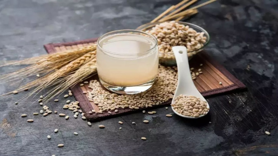 Barley Water Benefits: వేసవిలో ఇలా బార్లీ నీరు తాగితే.. ఆరోగ్యానికి ఎంతో మేలు!!