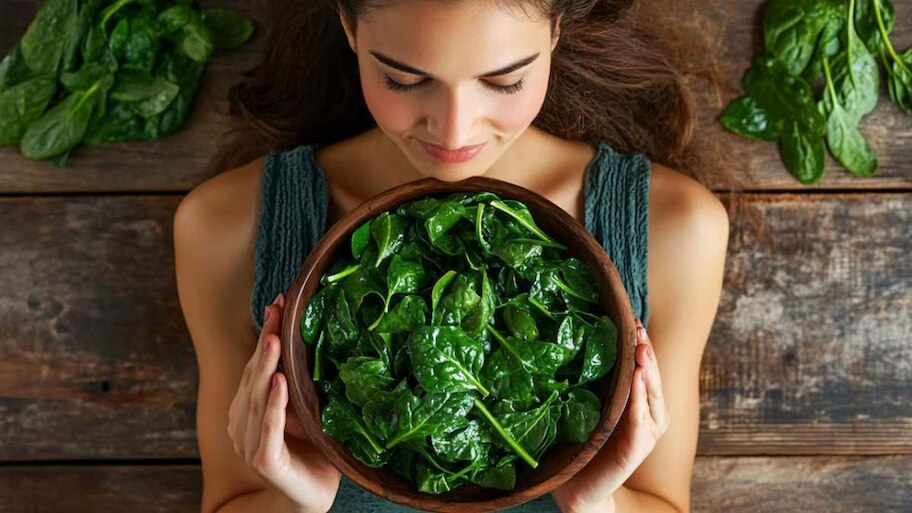 Spinach Benefits: బట్టతలతో బాధపడుతున్నారా? దీంతో సమస్యకు చెక్‌ పెట్టవచ్చు..!