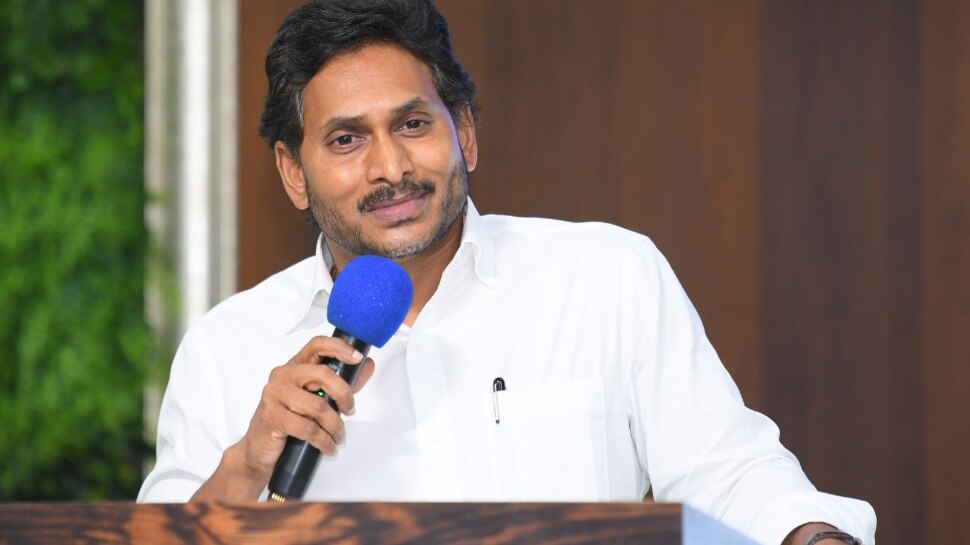 YS Jagan: ప్రేమోన్మాది ఘాతుకంపై వైఎస్‌ జగన్‌ దిగ్భ్రాంతి.. బాబు, పాలనలో రక్షణ కరువు