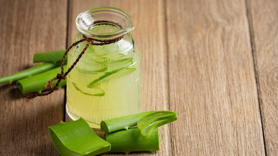 Aloe Vera Juice: అలోవెరా జ్యూస్.. ఇలా ఒక్కసారి తాగితే మళ్ళీ వదిలిపెట్టరు..!